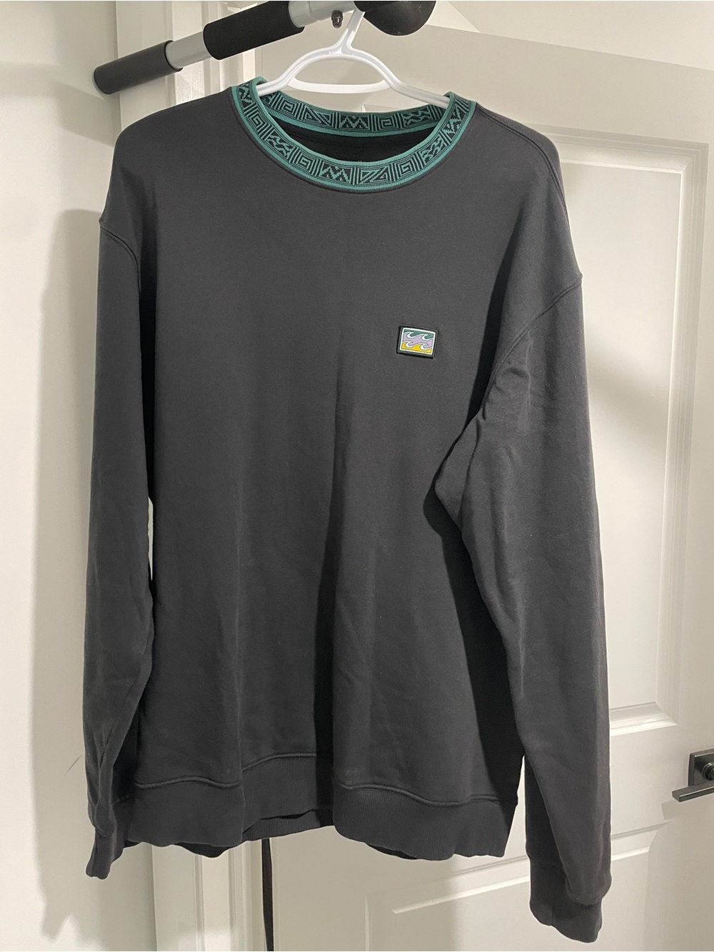 Billabong Black Crewneck Sweatshirt with Teal Neck Trim